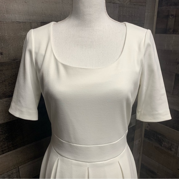 Antonio Melani White Dress Sz 4 - Picture 3 of 10